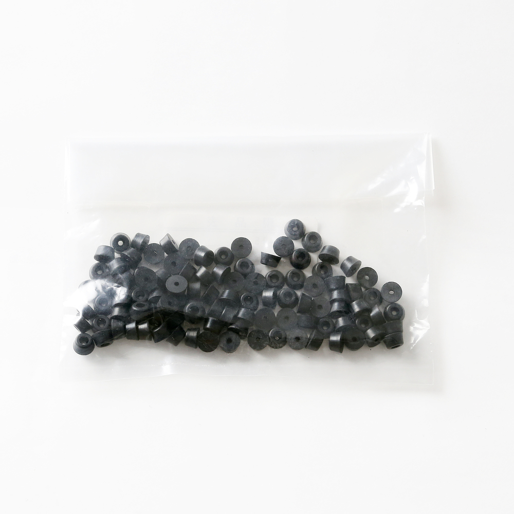 Regulowana stopka, guma, pakiet 100 K-95-P100, od Sugatsune / LAMP (Japonia)